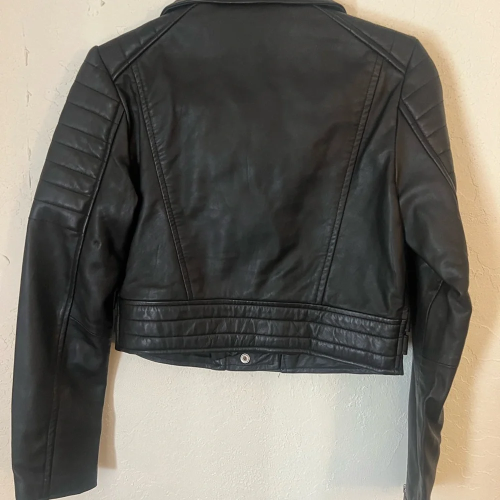 Cropped Black Leather Jacket - Picture 2 of 5